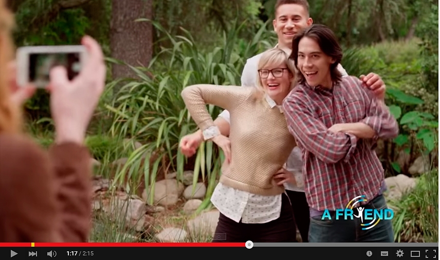 Видеоурок «Лучшая палка для селфи – это друг»