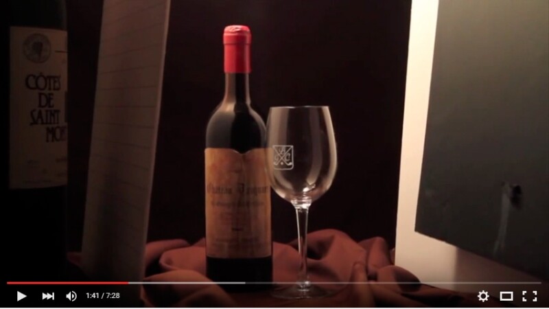 Видеоурок «Фотосъемка бутылки вина и стеклянного бокала в домашних условиях»