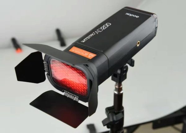 Witstro AD200 – модель со сменной головой. Godox обнародовал фотографии