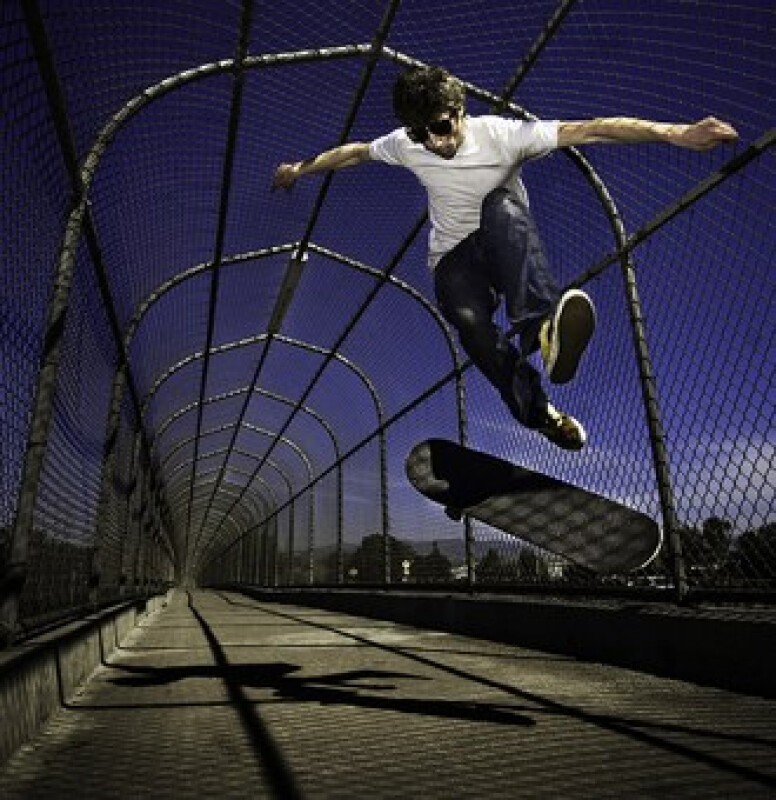 Зачем нужна вспышка при съемке движения?