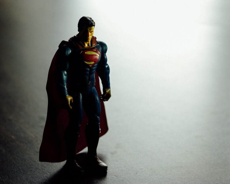 Практика в портретной съемке с помощью игрушек