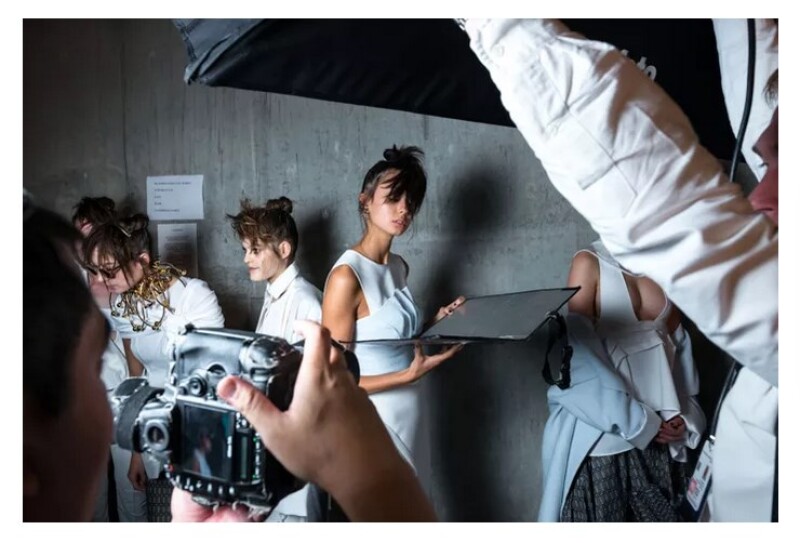 Параллельное сравнение отражателей и рассеивателей для портретов