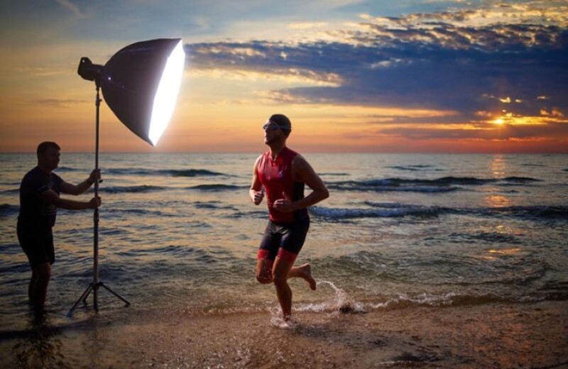 Elinchrom FIVE —  новый импульсный светильник с батарейным питанием