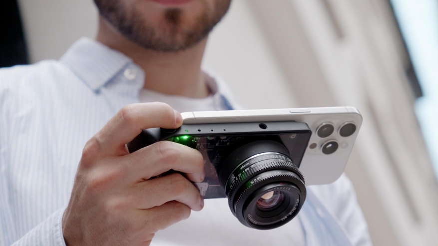 Профессиональная MFT камера для любого смартфона