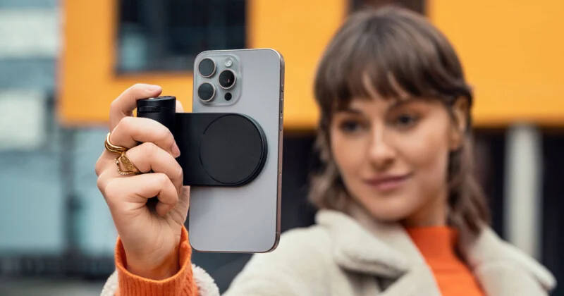 ​Leica Lux Grip — рукоятка за 32 тысячи рублей, превращает ваш iPhone в... 