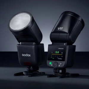Godox V1mid — доступная профессиональная вспышка