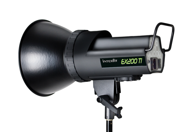 Родные братья студийного света Raylab