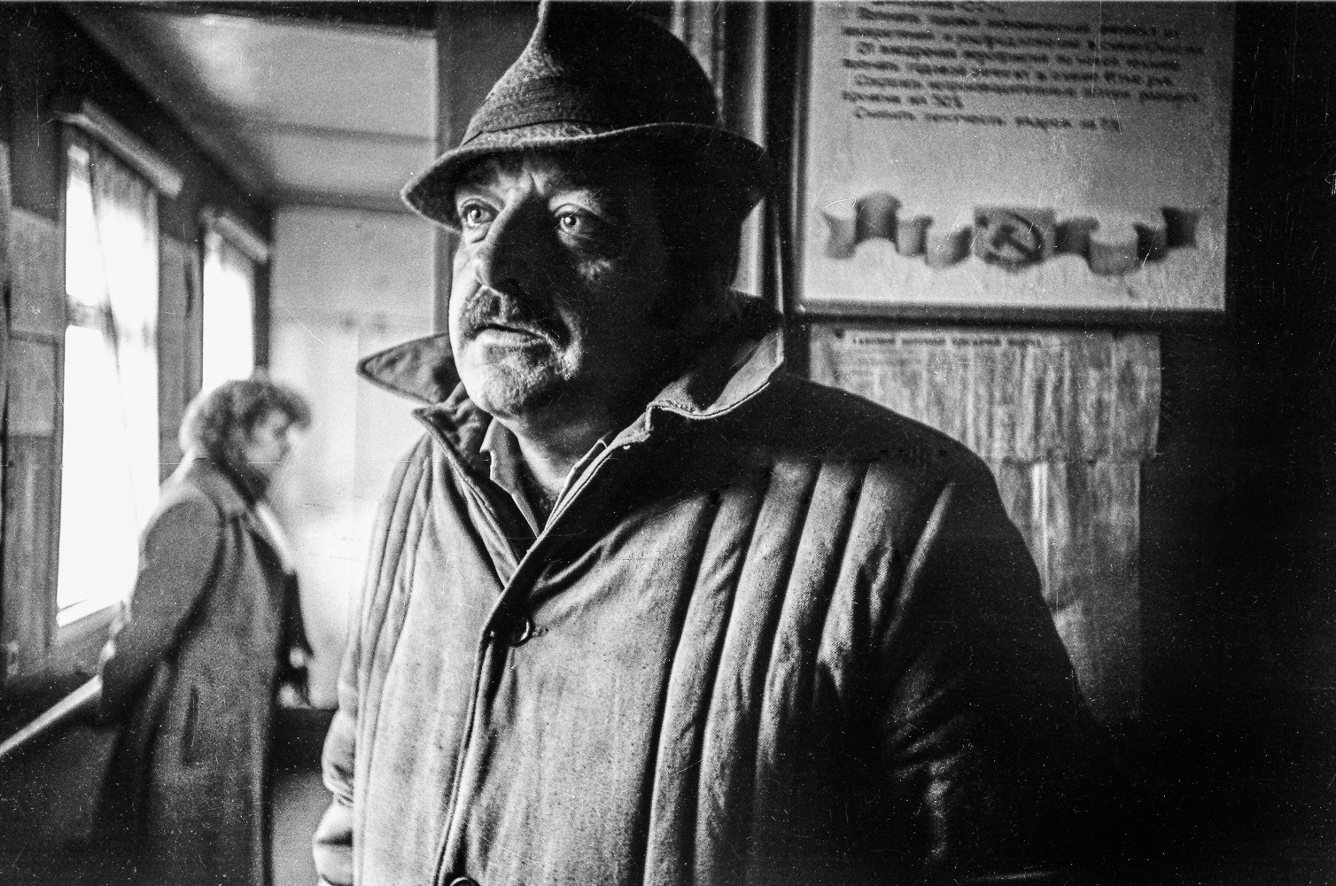 В прорабской, мастер Евгений