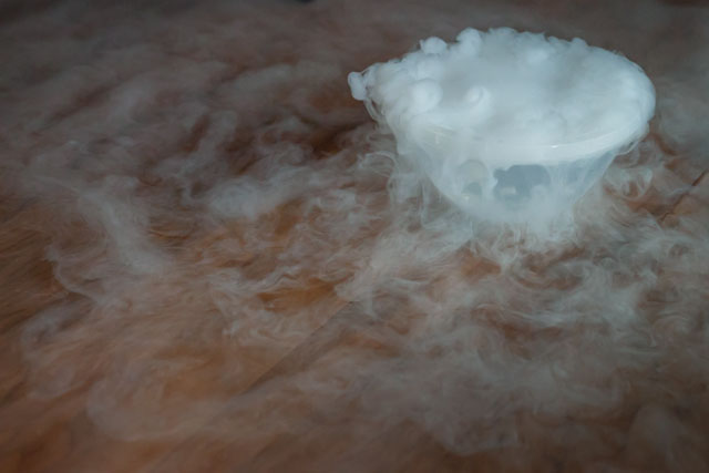 как использовать сухой лед для тумана в студии